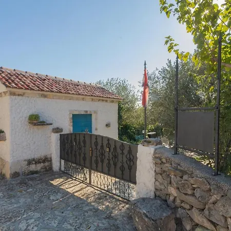 Peace Oasis & Active Holiday Near Krka * Bristane
